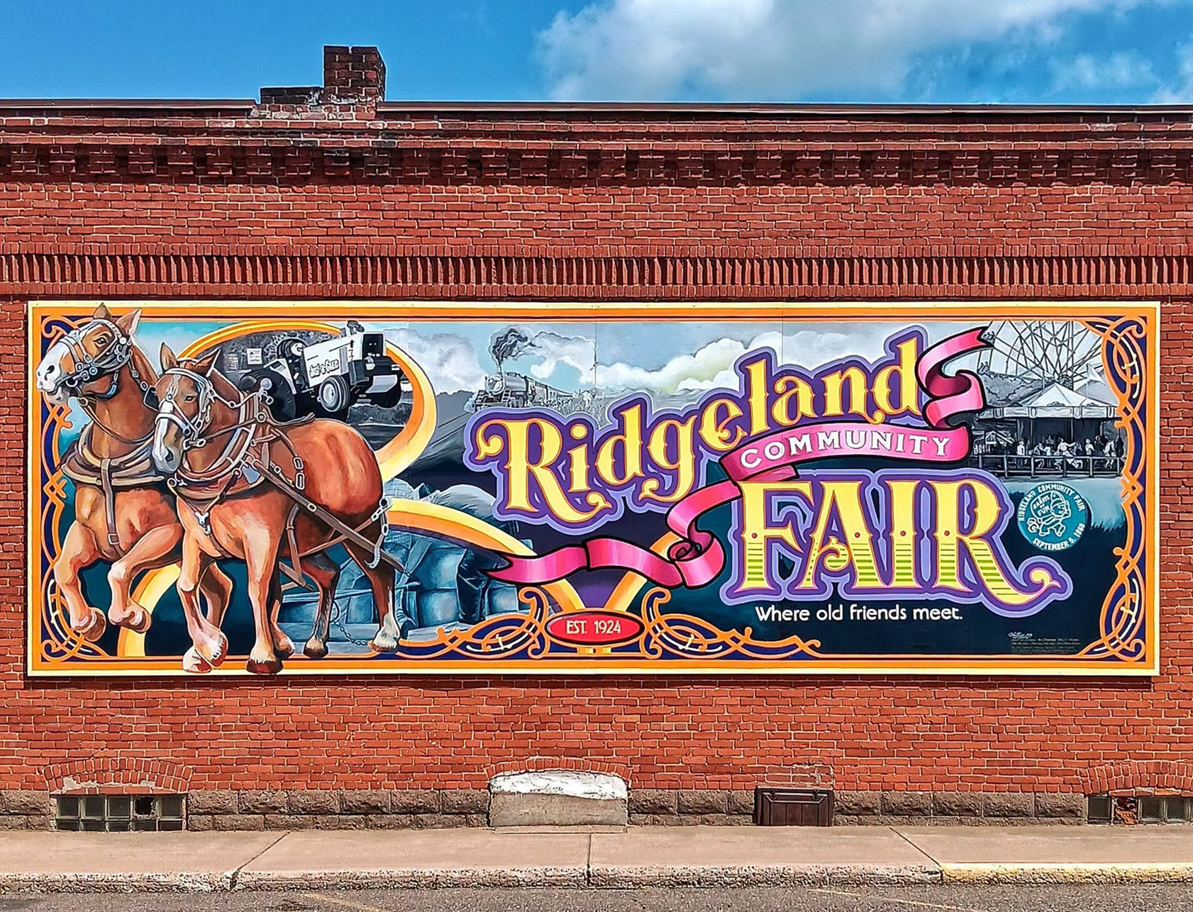 Ridgeland Community Fair mural with large horses